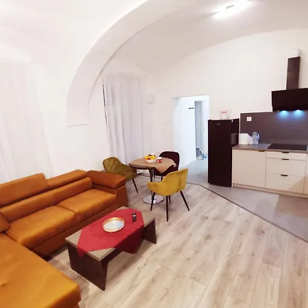 Alma Downtown * קושיצה